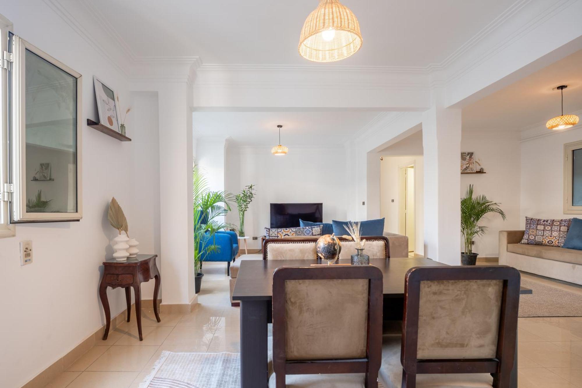 Moderne Mit Smart-tv, 2min Zum Nil In Zamalek Apartment